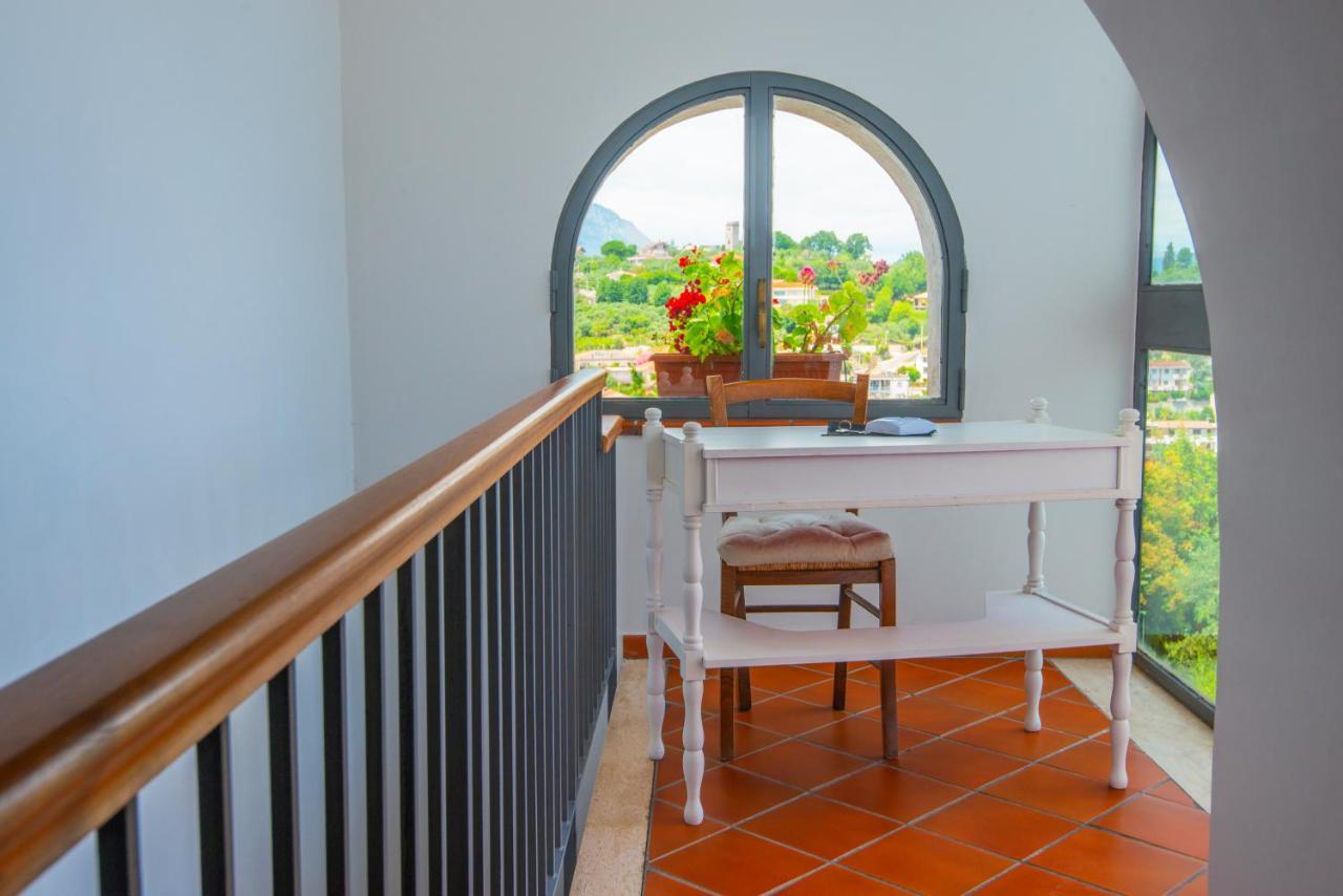 Bed and Breakfast Torre Caetana Minturno Esterno foto
