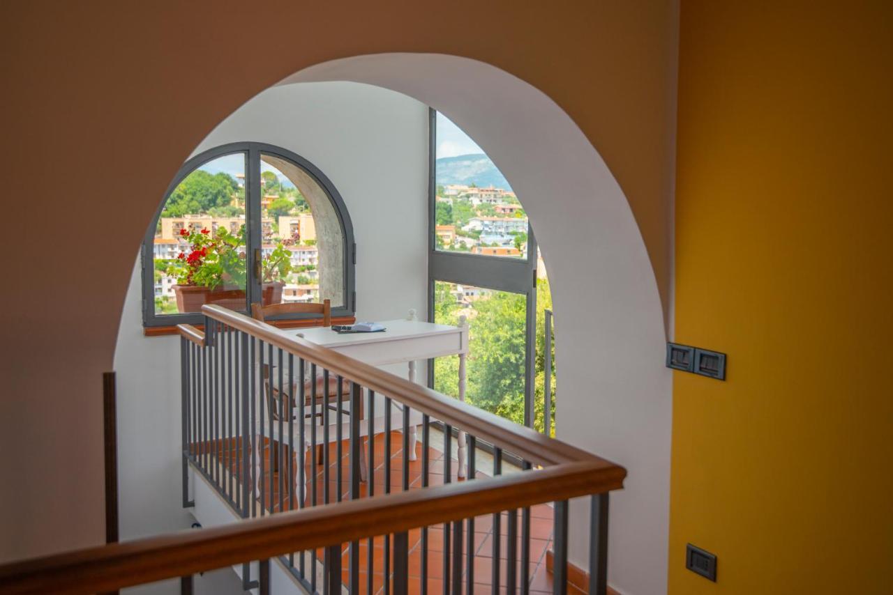 Bed and Breakfast Torre Caetana Minturno Esterno foto
